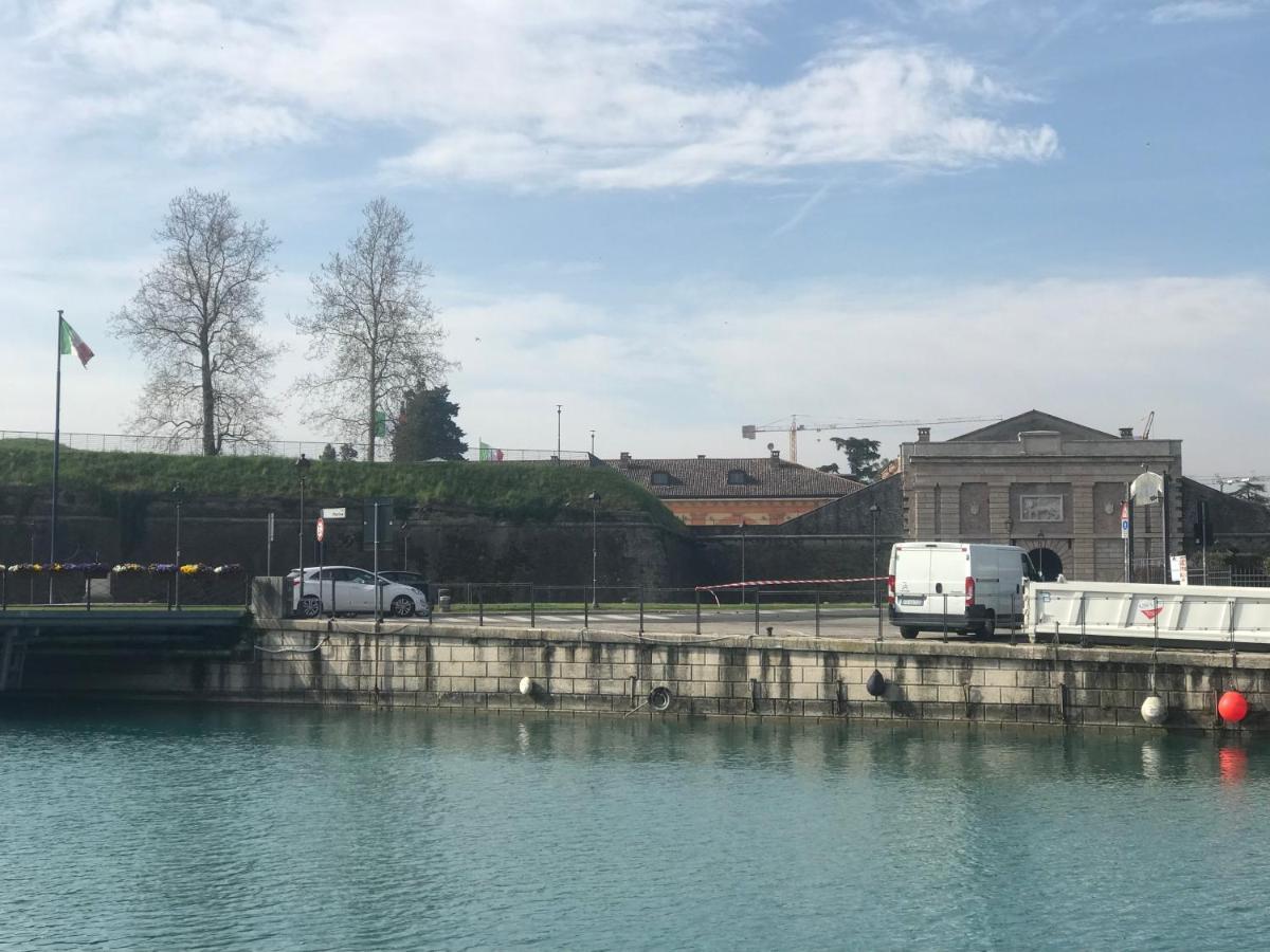 Sebino 11 Peschiera del Garda Exterior foto
